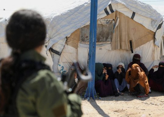 Group of women and children with alleged ISIL ties returns to Australia