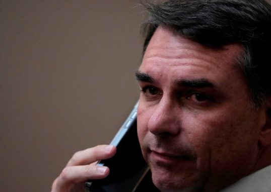 Brazil’s Flavio Bolsonaro meets with Trump amid troubled presidential bid