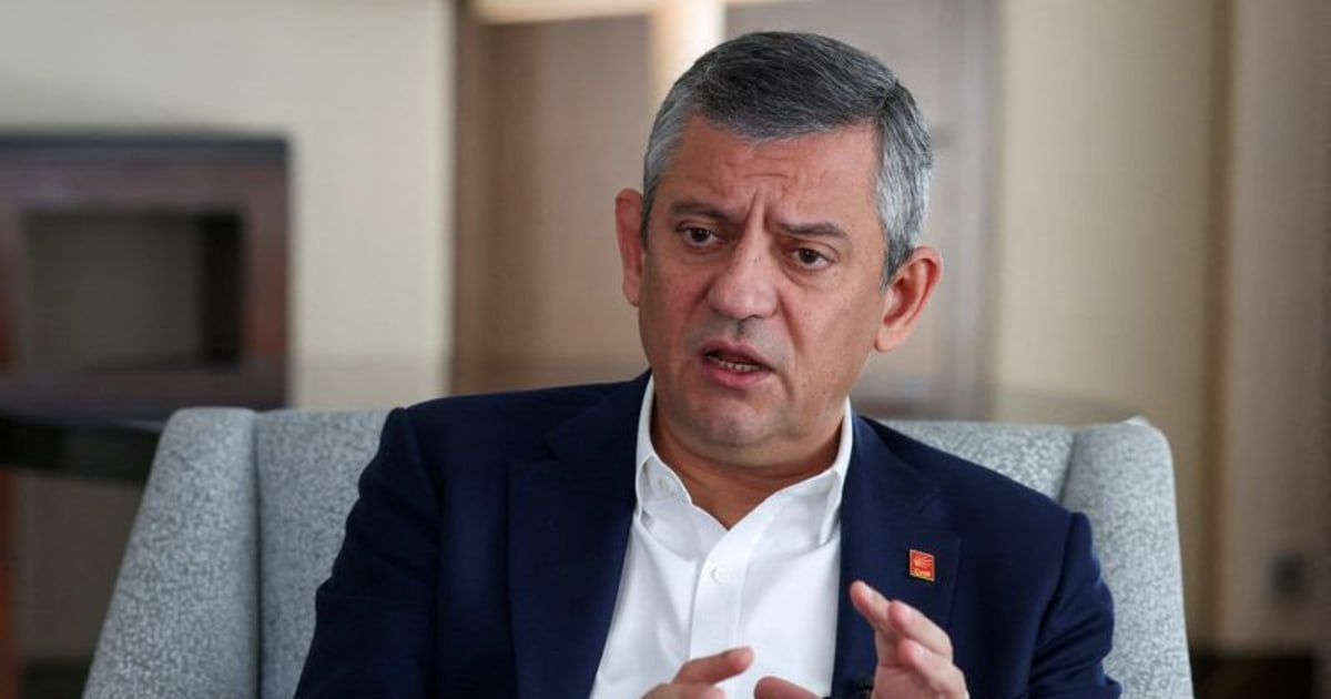 Turkey orders police to evict ousted opposition leadership from headquarters